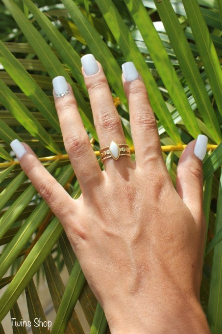 Bague Victoire  Blanche